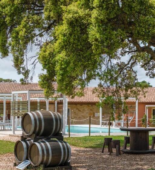 تختخواب و صبحانه La Vinia Bed&wine Experience   Adults Only