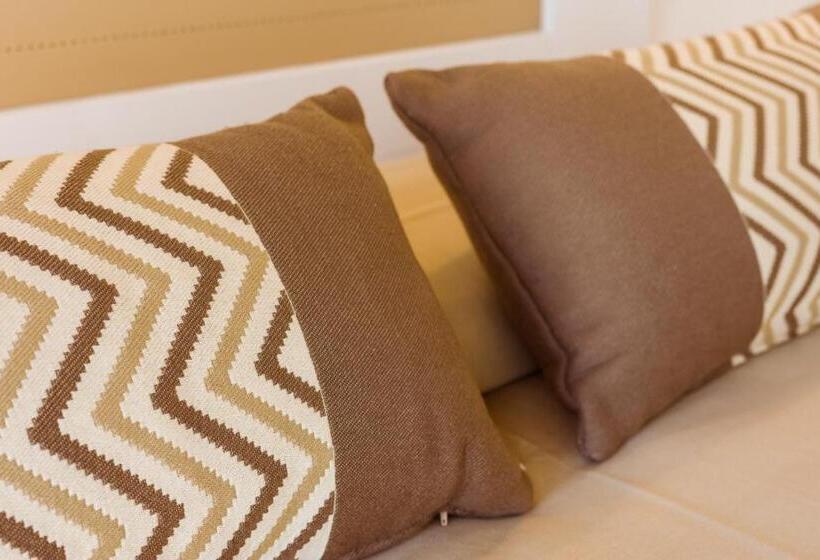 تختخواب و صبحانه La Vinia Bed&wine Experience   Adults Only