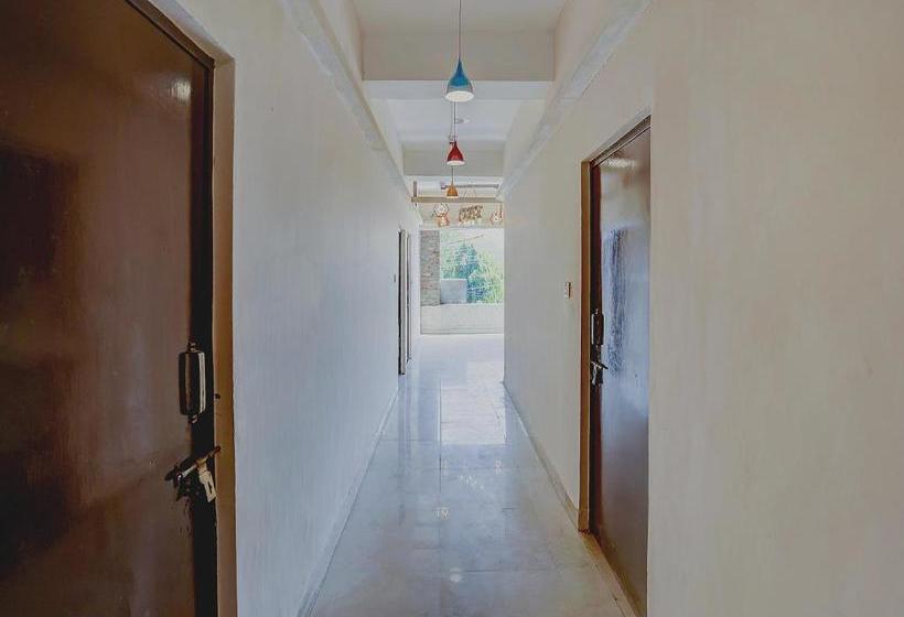 Hotel Oyo 79421 Quality Homes