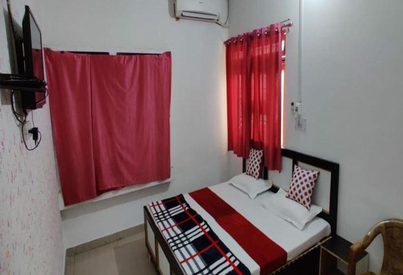 Отель Oyo 80763 Tomar Palace