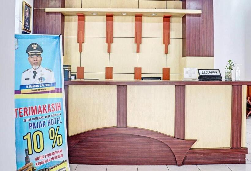 فندق Oyo 90483 Homestay Permata