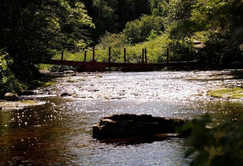 هتل Rocky Brook Acres