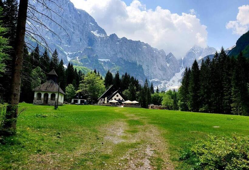 پانسیون Guest House Vila Moj Mir