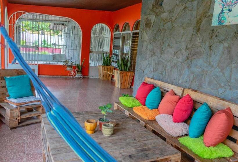 هاستل Hostal Familiar Argeñal
