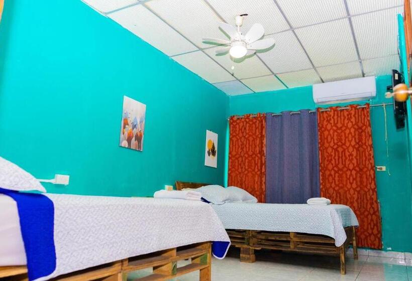 هاستل Hostal Familiar Argeñal