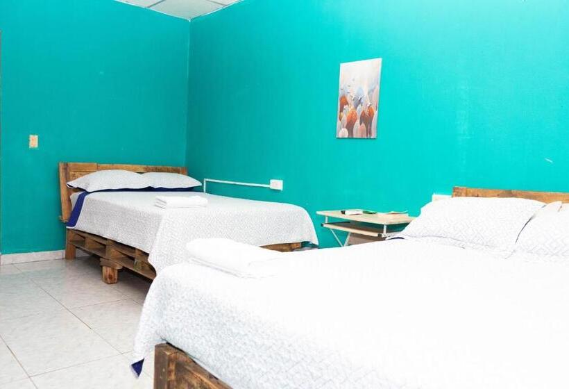 هاستل Hostal Familiar Argeñal