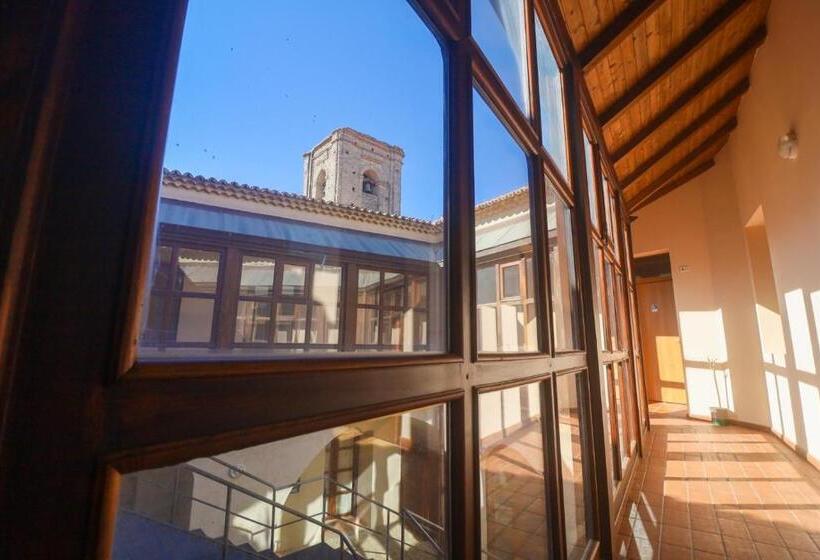 هتل Albergo Palazzo Sant Anna