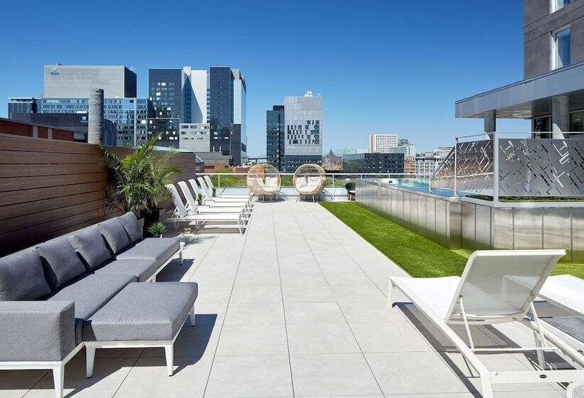 בית מלון כפרי Homewood Suites By Hilton Montreal Downtown, Qc