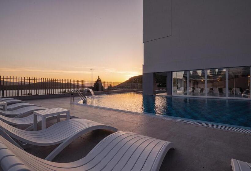 Marea Hotel & Spa