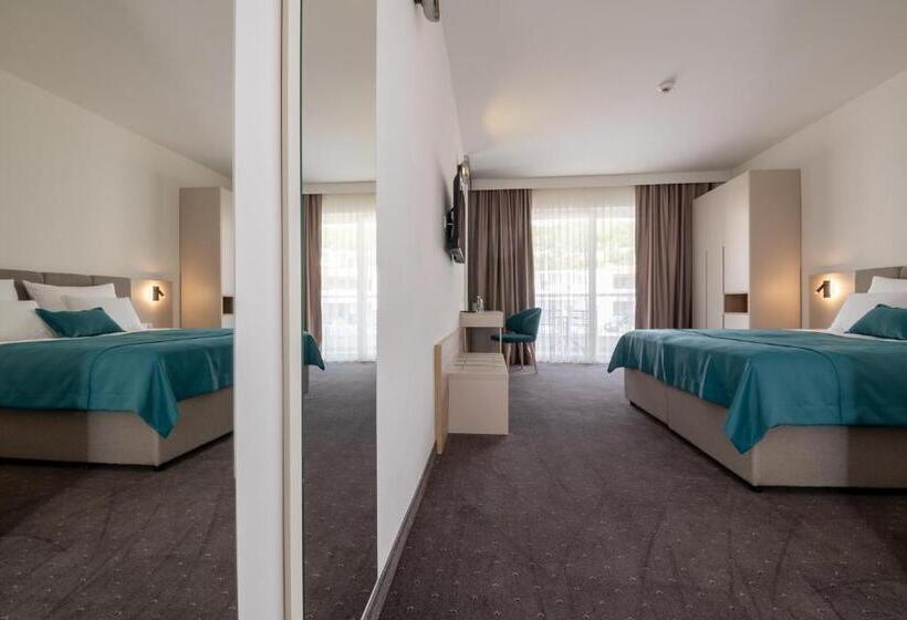 Marea Hotel & Spa