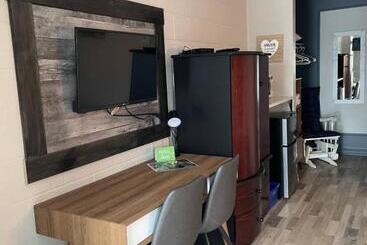 Motel Valois Yl Inc