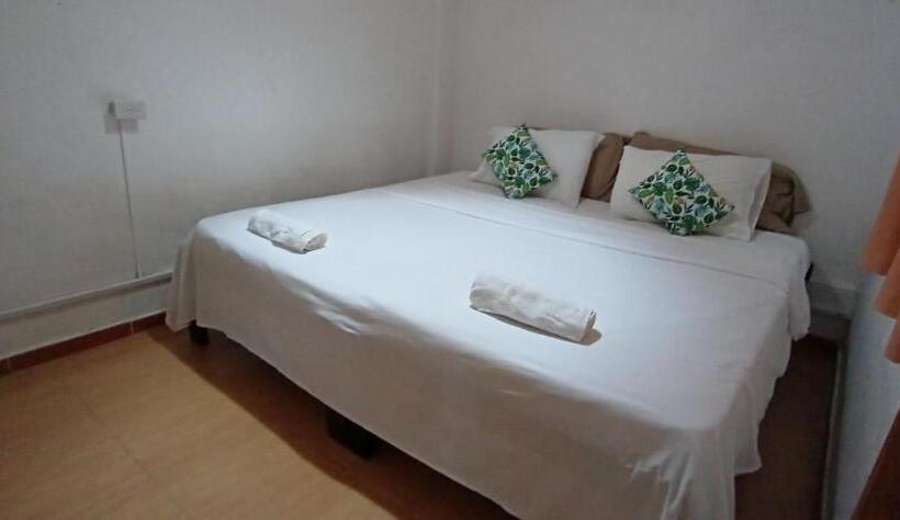 פנסיון Amazonas Explorers Leticia