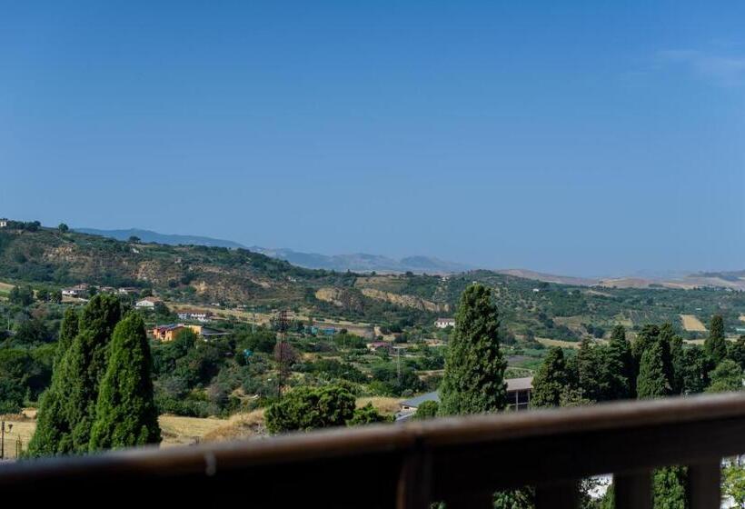 مبيت وإفطار Corleone Guesthouse