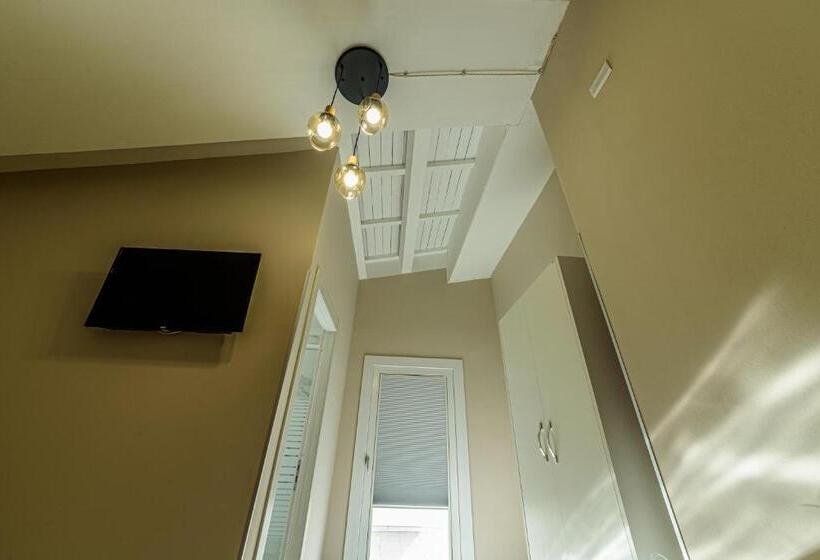 مبيت وإفطار Corleone Guesthouse
