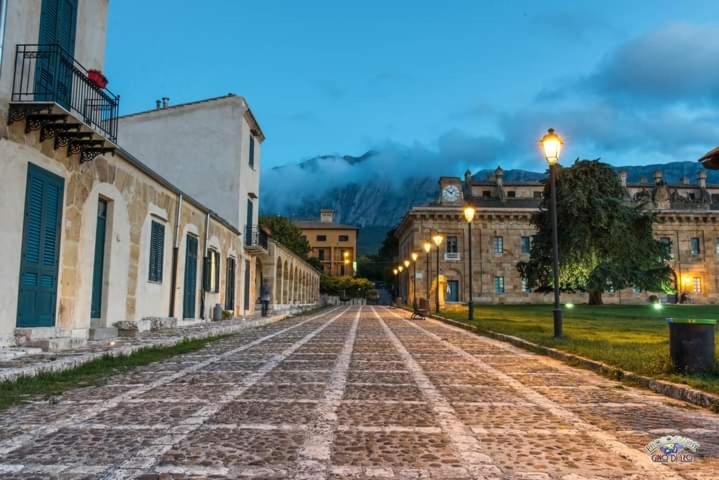 مبيت وإفطار Corleone Guesthouse