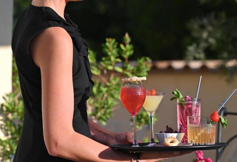 住宿加早餐  La Bastide Du Rocher Boutique Hôtel & Spa