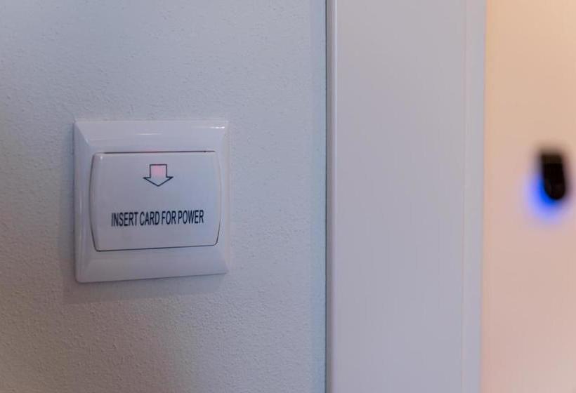 تختخواب و صبحانه Oltremare