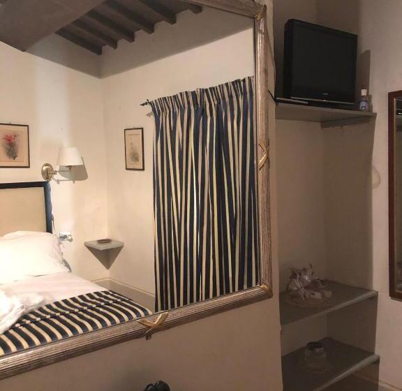 هتل Albergo Le Casaline