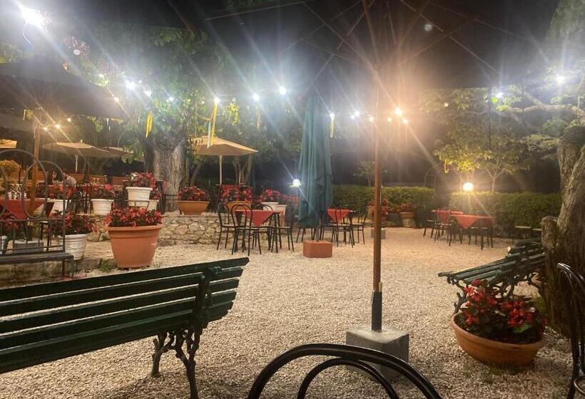 فندق Albergo Le Casaline