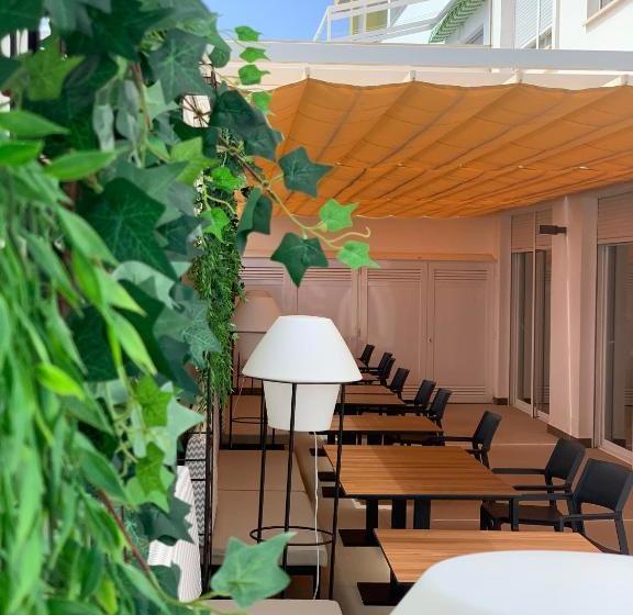 酒店 Vistamar Wellness By Dlv