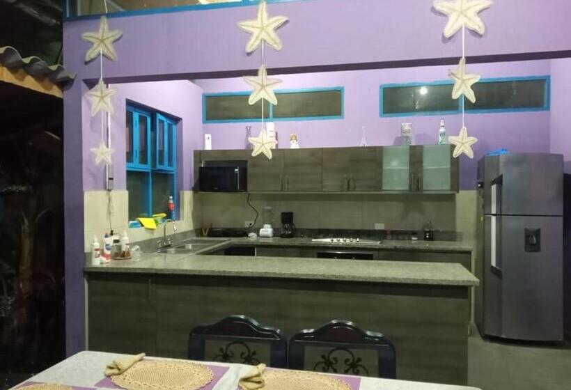 پانسیون La Casa De Naty By Ecuapolsky