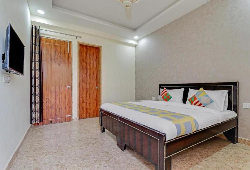 פנסיון Oyo 79154 Exotic Stay