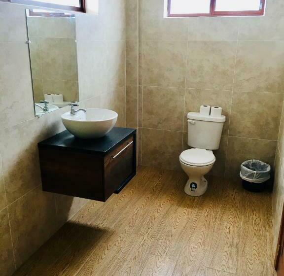 تختخواب و صبحانه Black Pearl