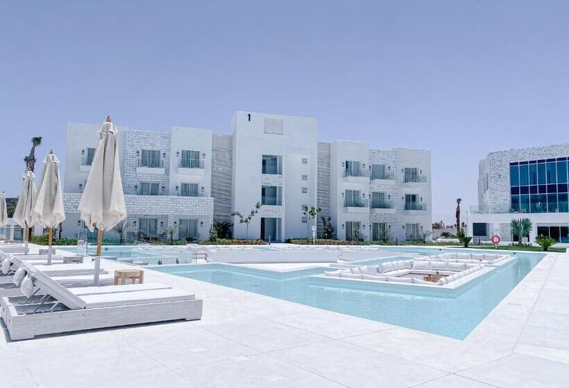 هتل Tanoak Resort