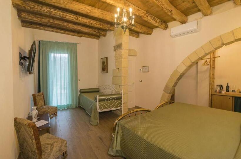 استراحتگاه Relais Borgo Segine