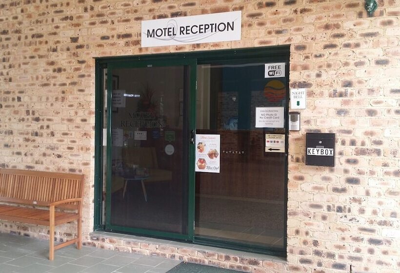 Bayswater Tweed Motel