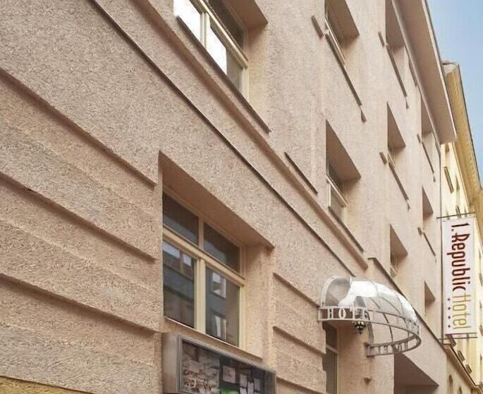 Fotos del hotel 1.republic:  5