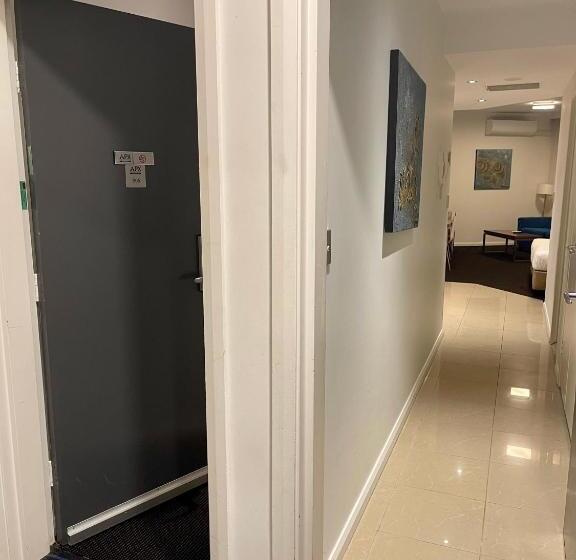 Fotos del hotel Apx World Square:  28