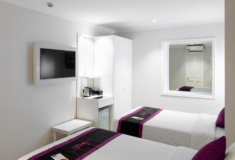 Fotos del hotel Avanti Boutique:  14