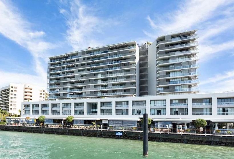 هتل The Sebel Cairns Harbour Lights