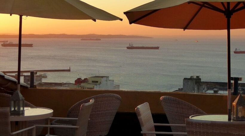 هتل Casa Do Amarelindo