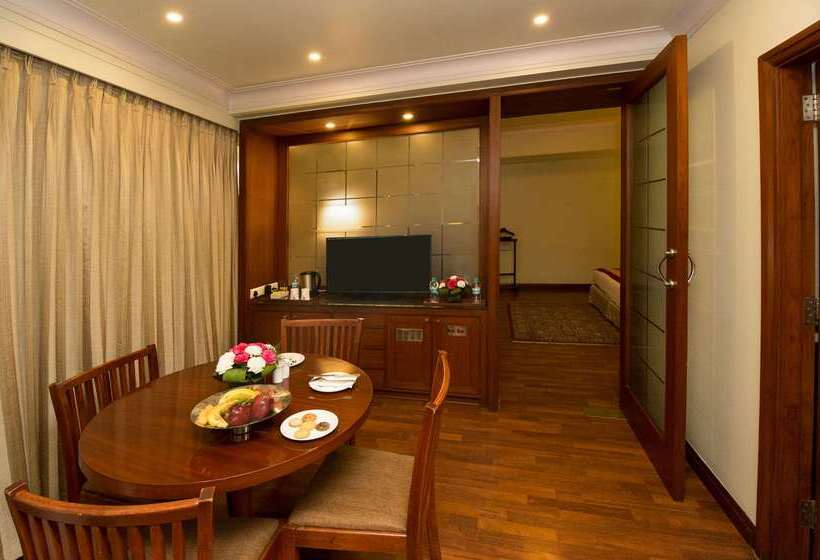 فندق Clarion Bella Casa At Airport