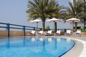 Dubai Marriott Harbour Hotel And Suites