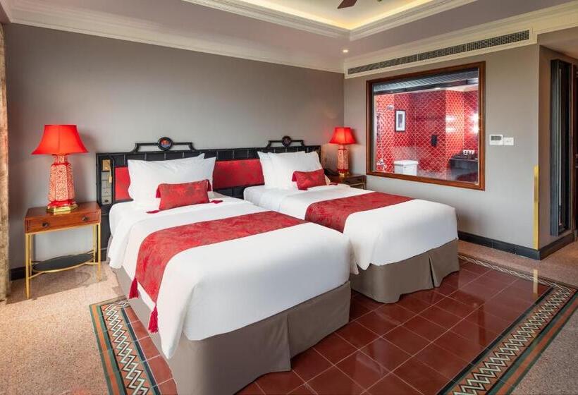 هتل Silk Path Grand Hue