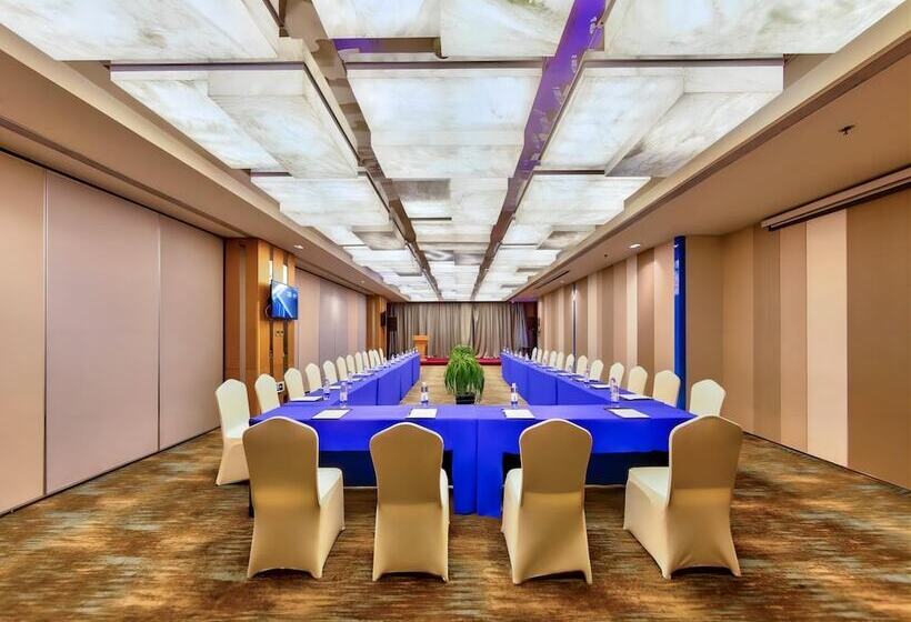 Fotos del hotel Holiday Inn Express Dalian City Centre, An Ihg:  10