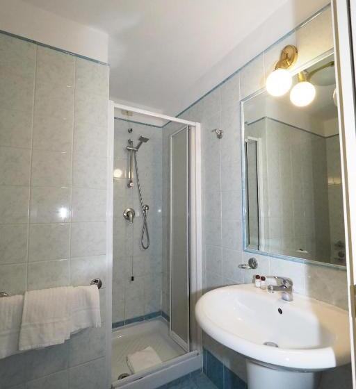 Fotos del hotel Laura:  9