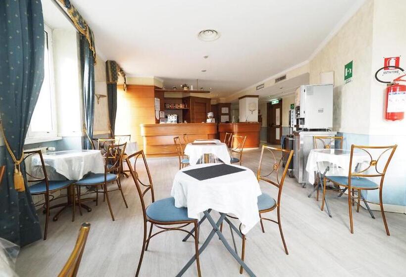 Fotos del hotel Laura:  21