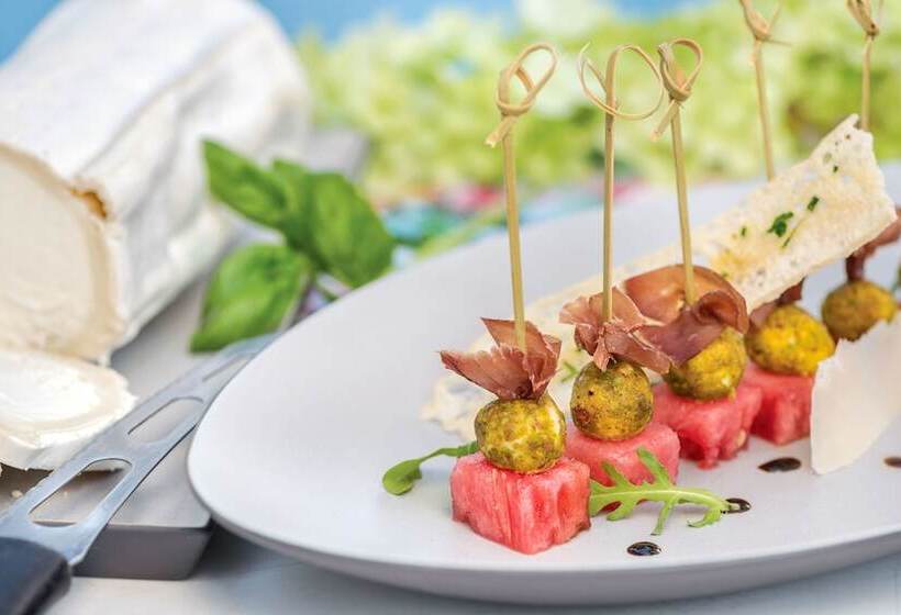 Fotos del hotel Media One:  8