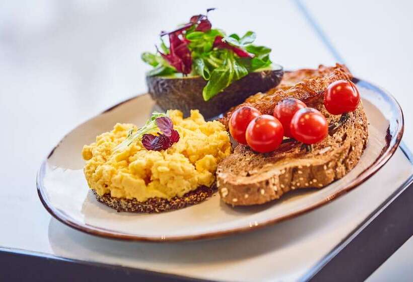 Fotos del hotel Media One:  2