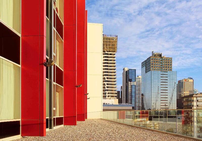 هتل Mercure Melbourne Therry Street