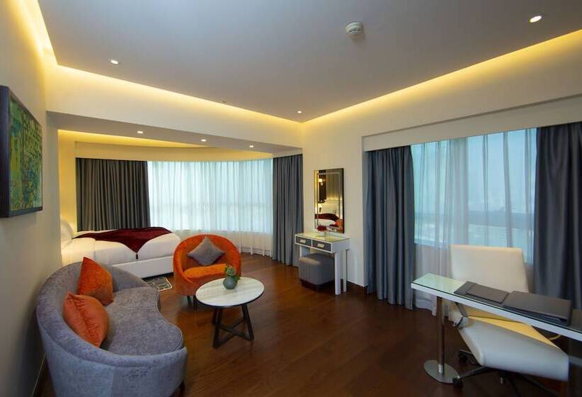 Fotos del hotel Number One Tower Suites:  20