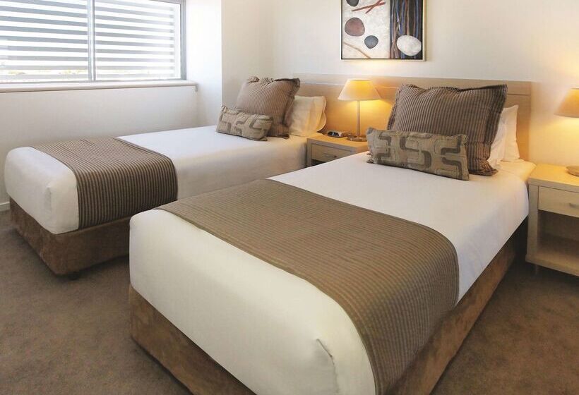 Hotel Oaks Townsville Gateway Suites