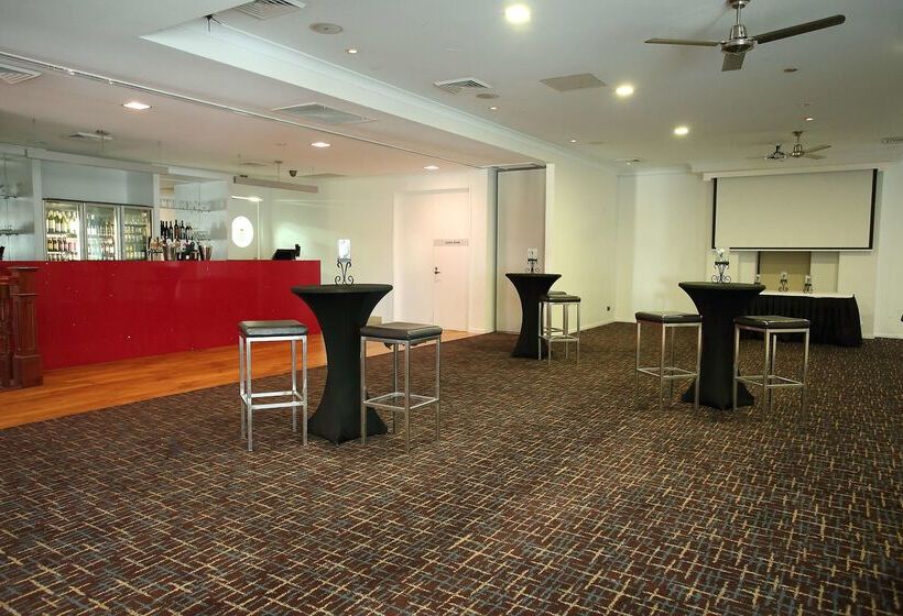 Hotel Oaks Townsville Metropole