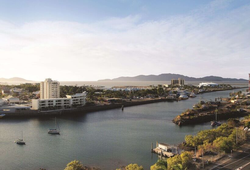 هتل Oaks Townsville Metropole