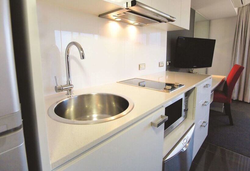 هتل Oaks Townsville Metropole