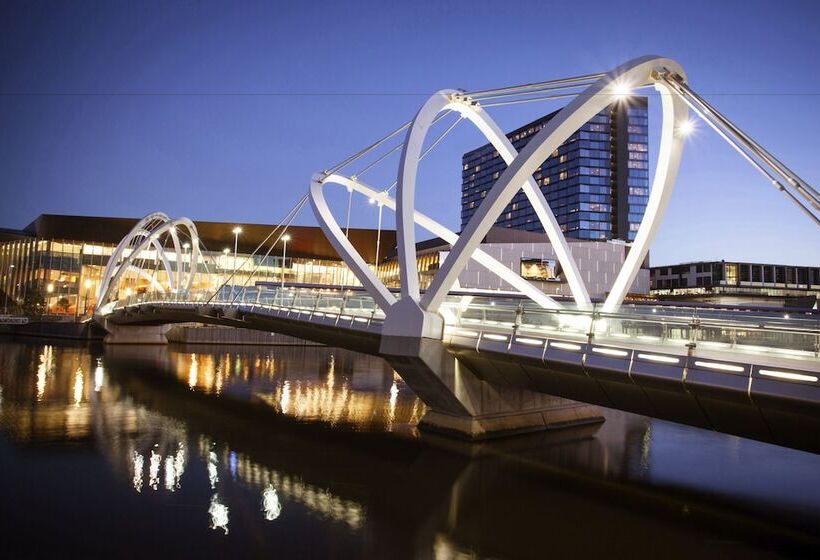 هتل Pan Pacific Melbourne